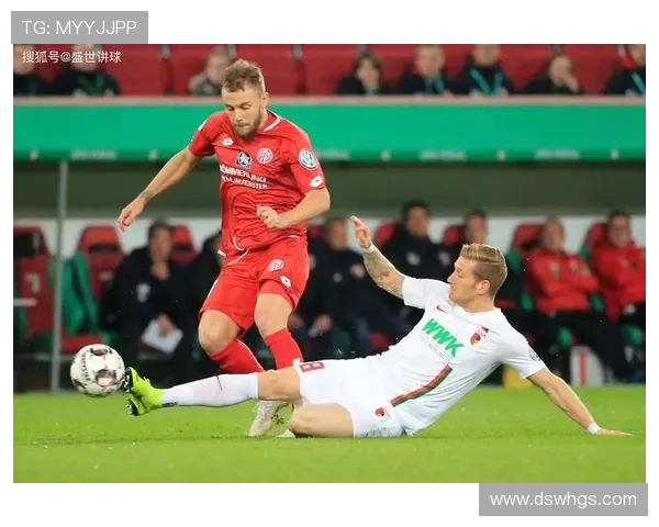 奥格斯堡俱乐部主场迎来关键胜利球队士气高涨备战下一轮联赛 奥格斯堡俱乐部主场迎来关键胜利球队士气高涨备战下一轮联赛