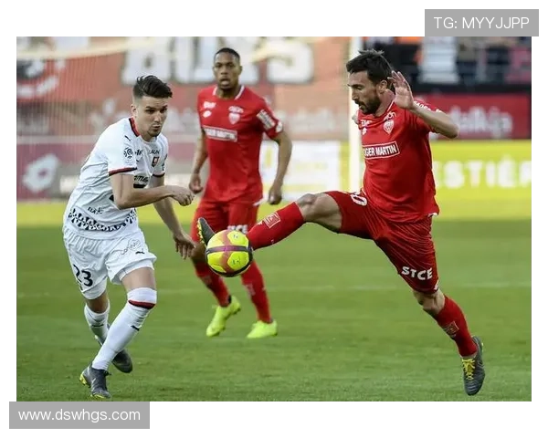 2024-2025赛季荷甲积分榜最新形势分析与球队表现评估 2024-2025赛季荷甲积分榜最新形势分析与球队表现评估