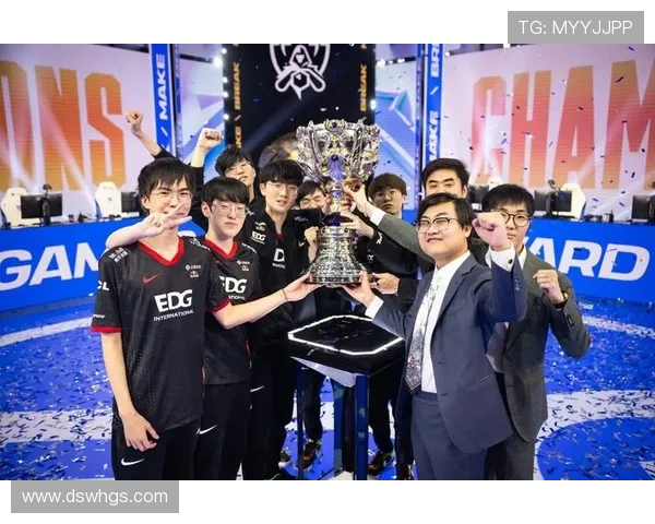 全球总决赛激战正酣各大战队鏖战巅峰谁能问鼎电竞最高荣耀