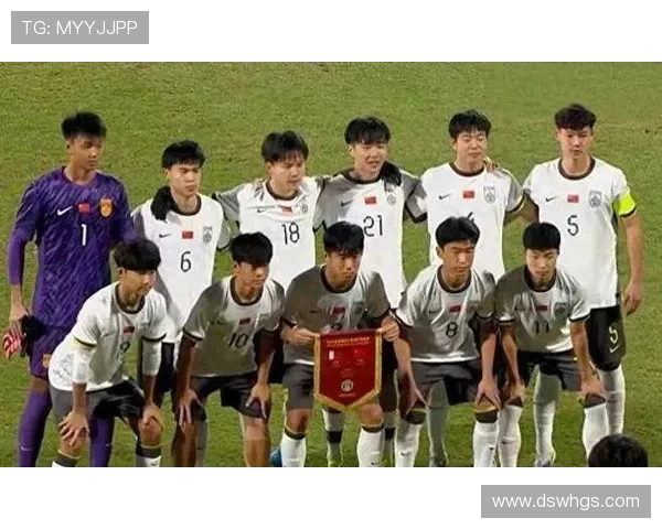 中国男足世预赛关键战告捷年轻球员集体爆发展现团队凝聚力与战术执行力