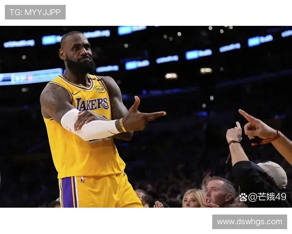 詹姆斯再创历史纪录，湖人逆袭胜勇士挺进季后赛第二轮